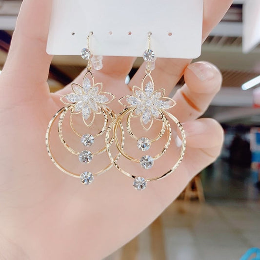 【🎁Vánoční nabídka🎄】Geometrické vícevrstvé kruhové květinové náušnice💎